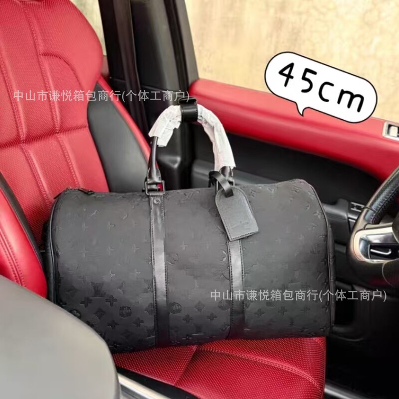 Fashionable Men's Travel Bag, Large-Capacity Portable Gym Bag, Black Leather Crossbody Bag, Business Trip Travel Bag