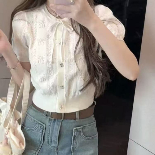 High-end gentle round collar bow short-sleeve sweater for women with a sense of design, niche foreign style, sweet age-reducing and slimming top