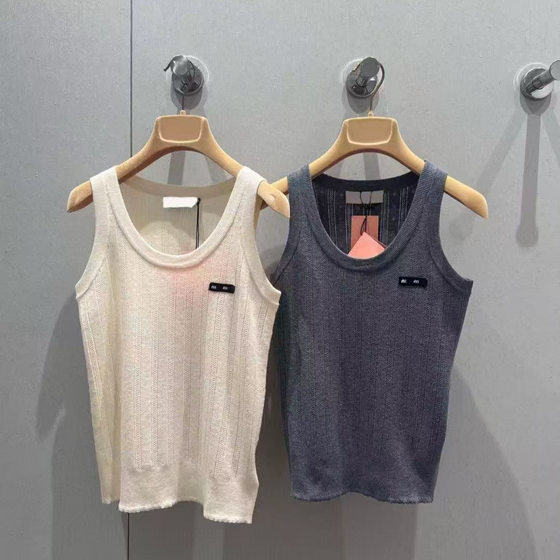Nanyou M 25 Women's Summer New Chest Micro-logo Letter Decoration Slim-fit All-match Crewneck Knitted Vest