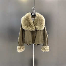 2025年秋冬新款进口羊毛皮毛一体毛领高级简约鹅绒服外套