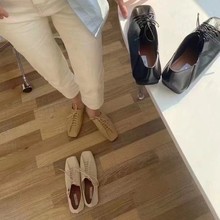 2025外贸设计感小众单鞋春夏新款简约百搭褶皱系方头平底绑带单鞋