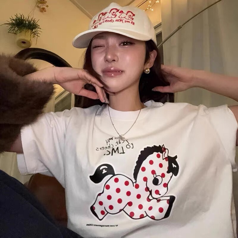 26 Spring Year of the Horse Limited Edition Blogger's Same Style Korean Designer Brand Polka Dot Pony Pattern Loose Women's Short-Sleeve T-Shirt 26 Spring Year of the Horse Limited Edition Blogger's Same Style Korean Designer Brand Polka Dot Pony Pattern Loose Women's Short-Sleeve T-Shirt