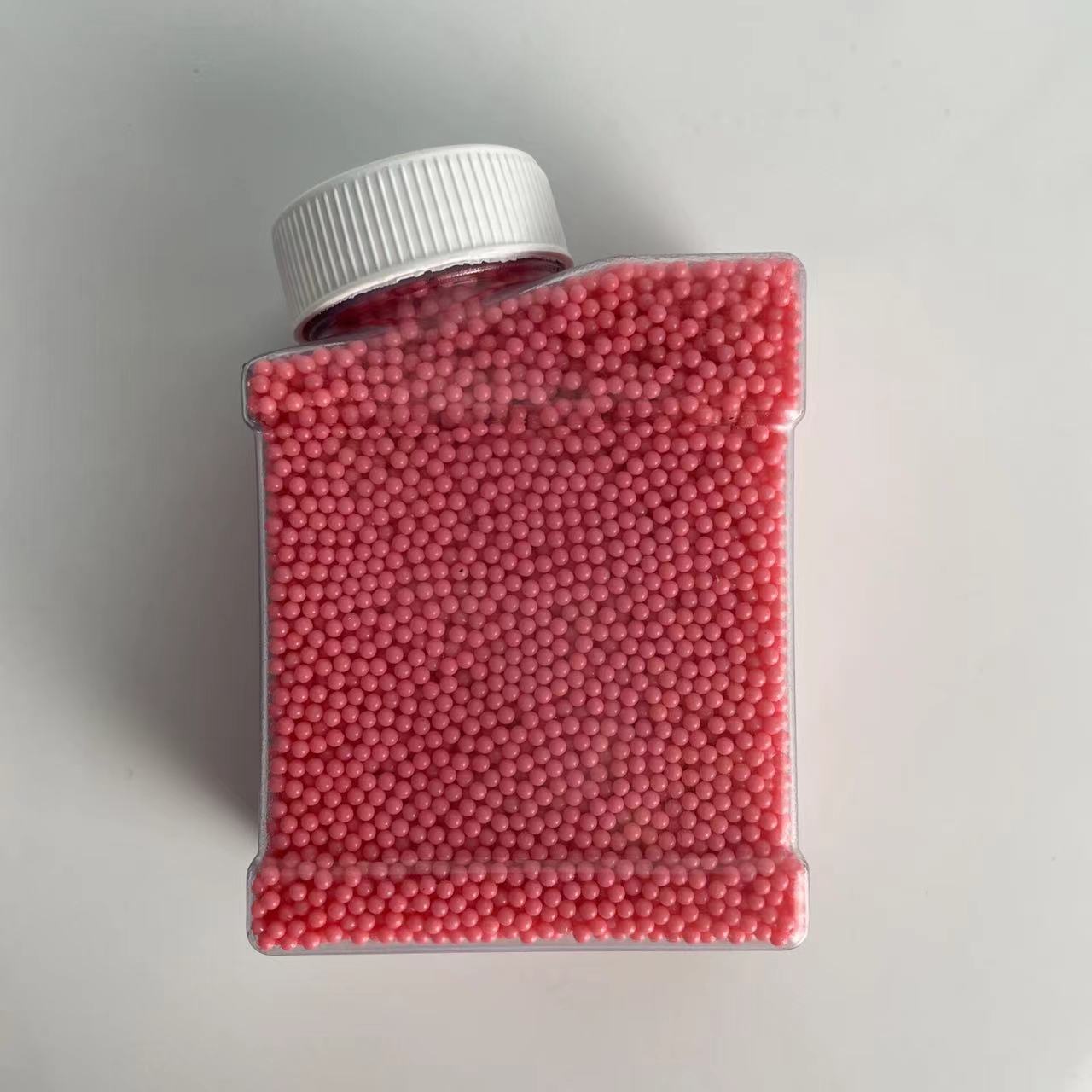 Bolitas de gel absorbente de agua 7-8mm, perlas decorativas hidratantes, paquete en botella cuadrada