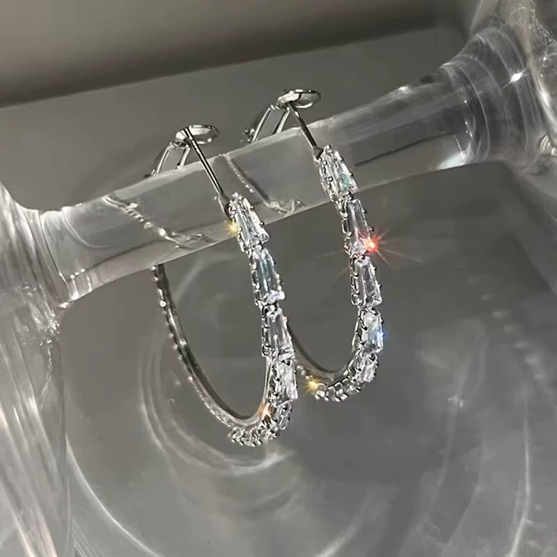 Серебряные серьги с жемчужным кисточкой, серебряная игла, с бриллиантовым акцентом, маленький элегантный дизайн