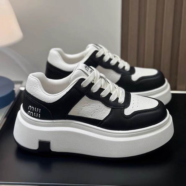 Leather white sneakers platform