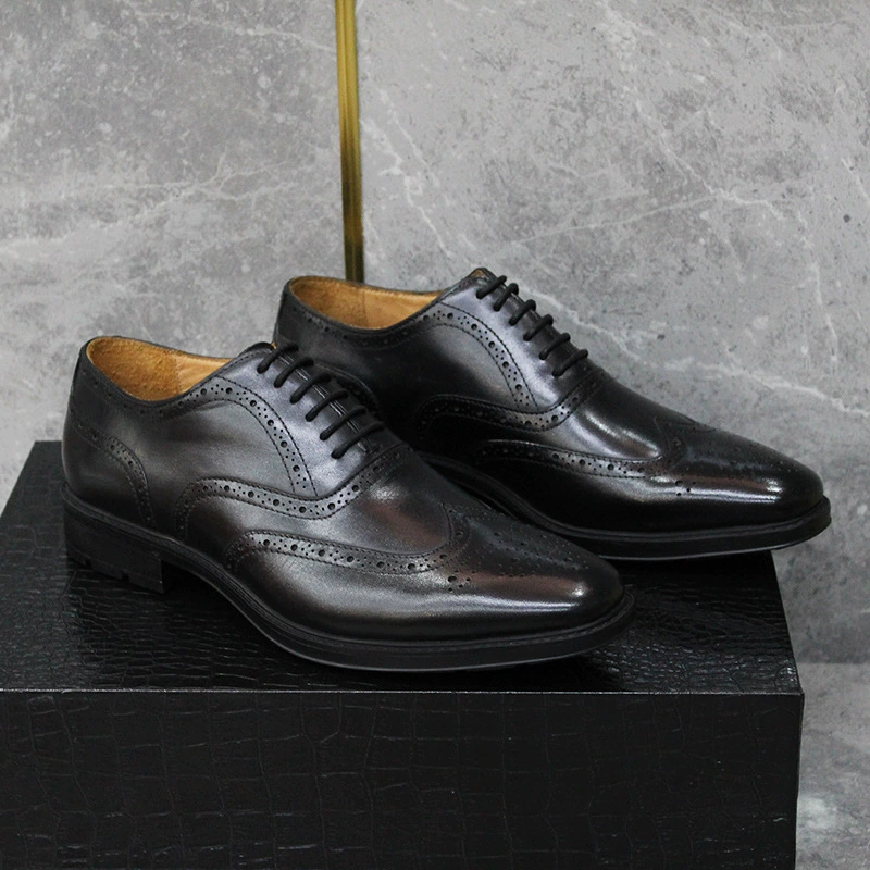 Элитные мужские туфли-оксфорды с резным узором, кожаные туфли в британском стиле, ретро, из натуральной кожи, деловые, формальные, легкие, из воловьей кожи.