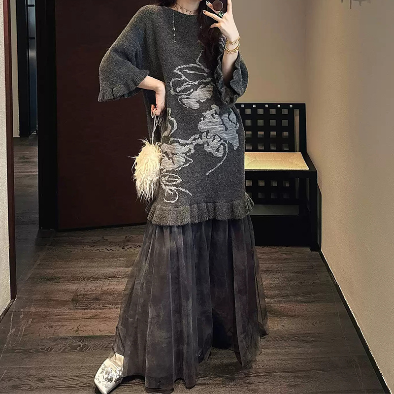 【闻花茗】羊毛立体百合提花毛衣裙2025秋冬新款抽象蝙蝠袖毛织裙