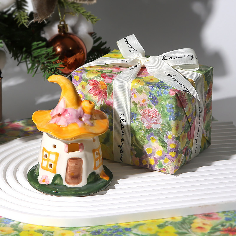 La atmósfera de la casa mágica, luces nocturnas, decoraciones de escritorio, regalos de cumpleaños para las niñas y amigas, Navidad.