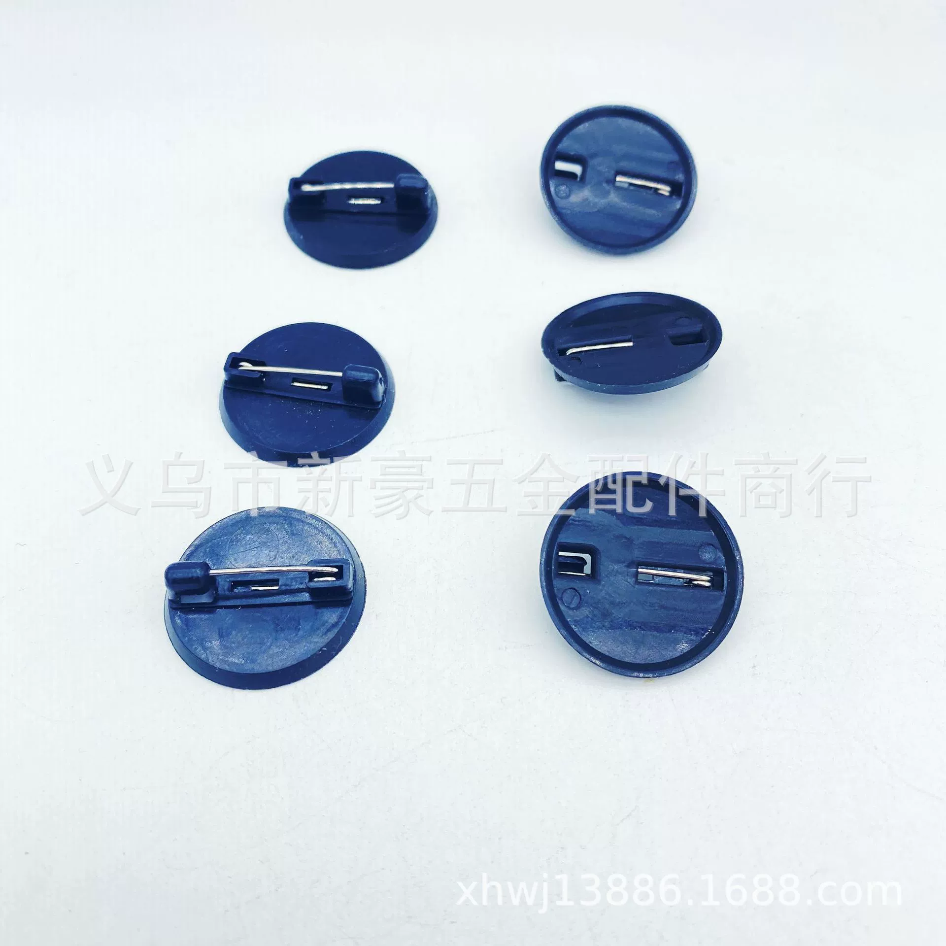 Self-selling chest plate chest flower tray discs, needle and round buckle specifications complete