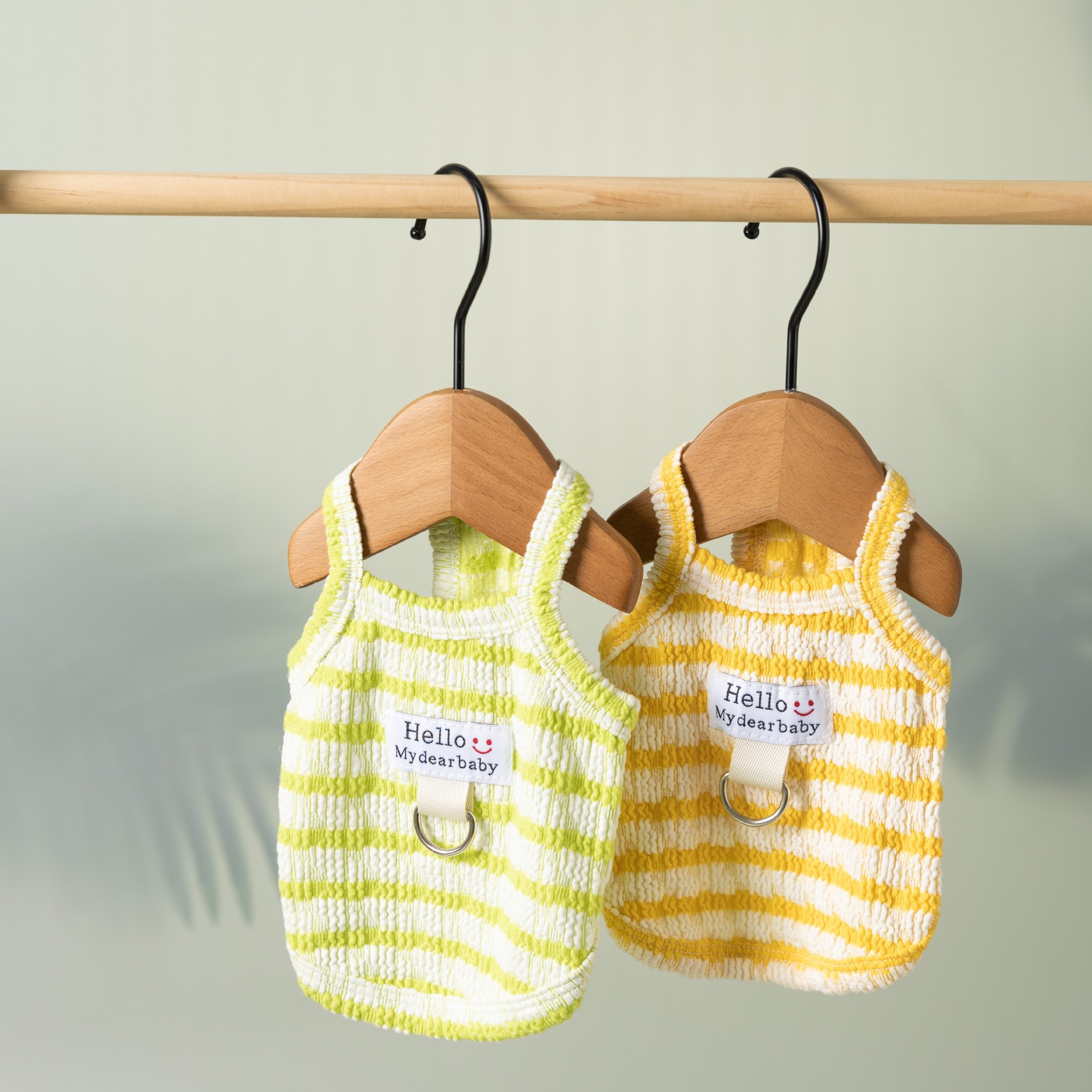 2025 nueva ropa de perros primavera y verano Teddy Bear Schnauzer perros mascotas delgadas de primavera