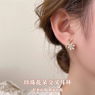 Authentic Japanese and Korean Zircon Pearl Flower Cross Earrings for Women Sterling Silver 2024 New Popular Earrings Niche Design Genuine