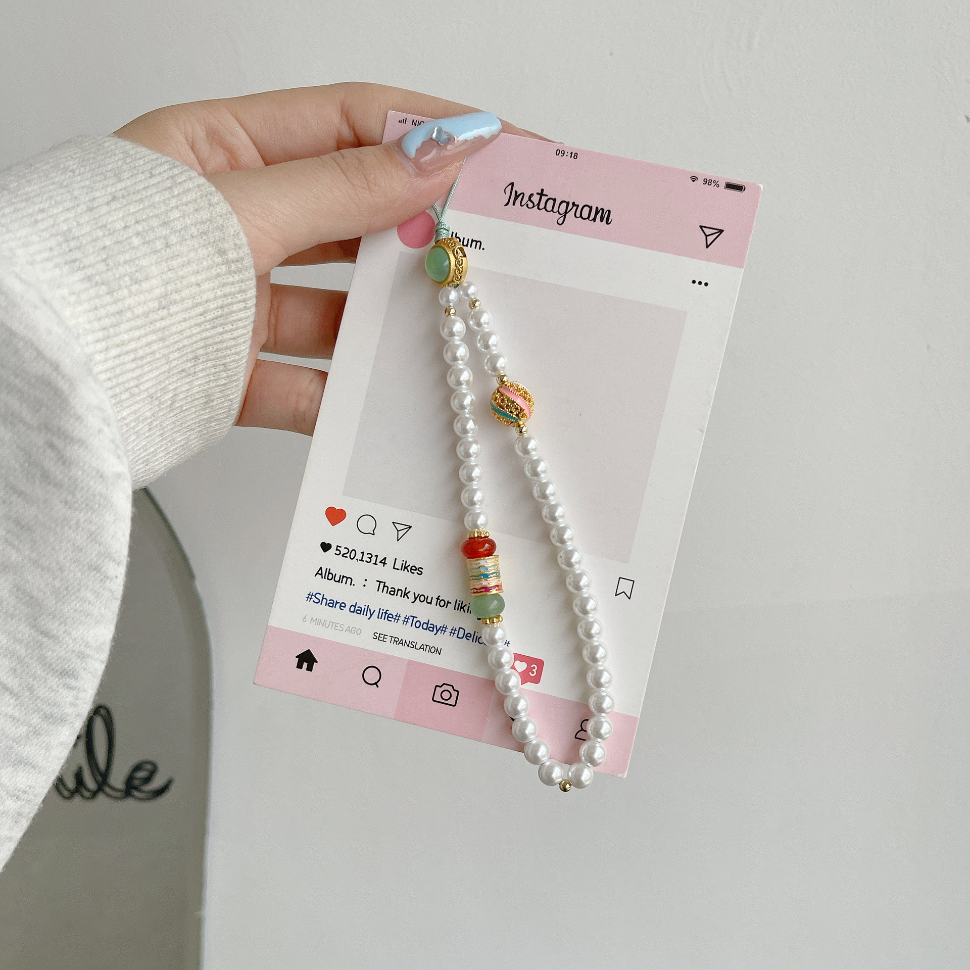 Boutique hecho a mano de alta gama para teléfono móvil cadena larga de perlas de piedra natural femenina cordón de teléfono móvil de moda colgante de mensajero largo