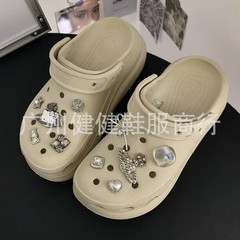 博主は広州健健靴服の厚い底の6cmの穴の靴を推薦します。
