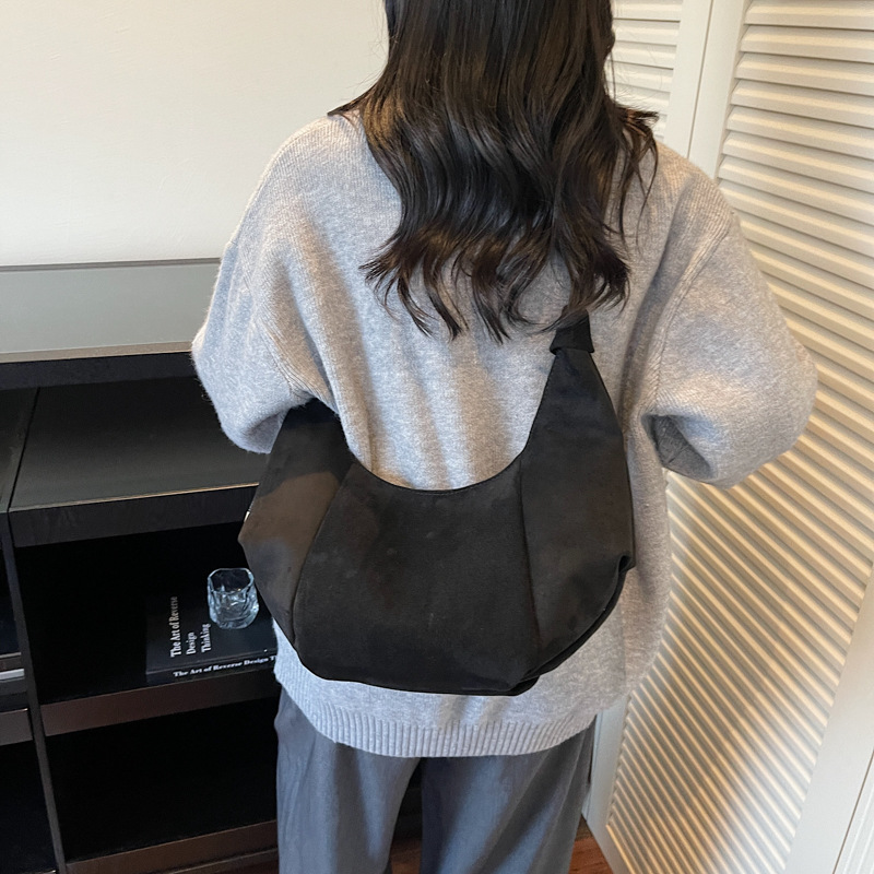 Korean Style Suede Crossbody Bag For Women, New Retro Minimalist Hobo Bag, High-End Commuter Underarm Bag - Thumbnail 3
