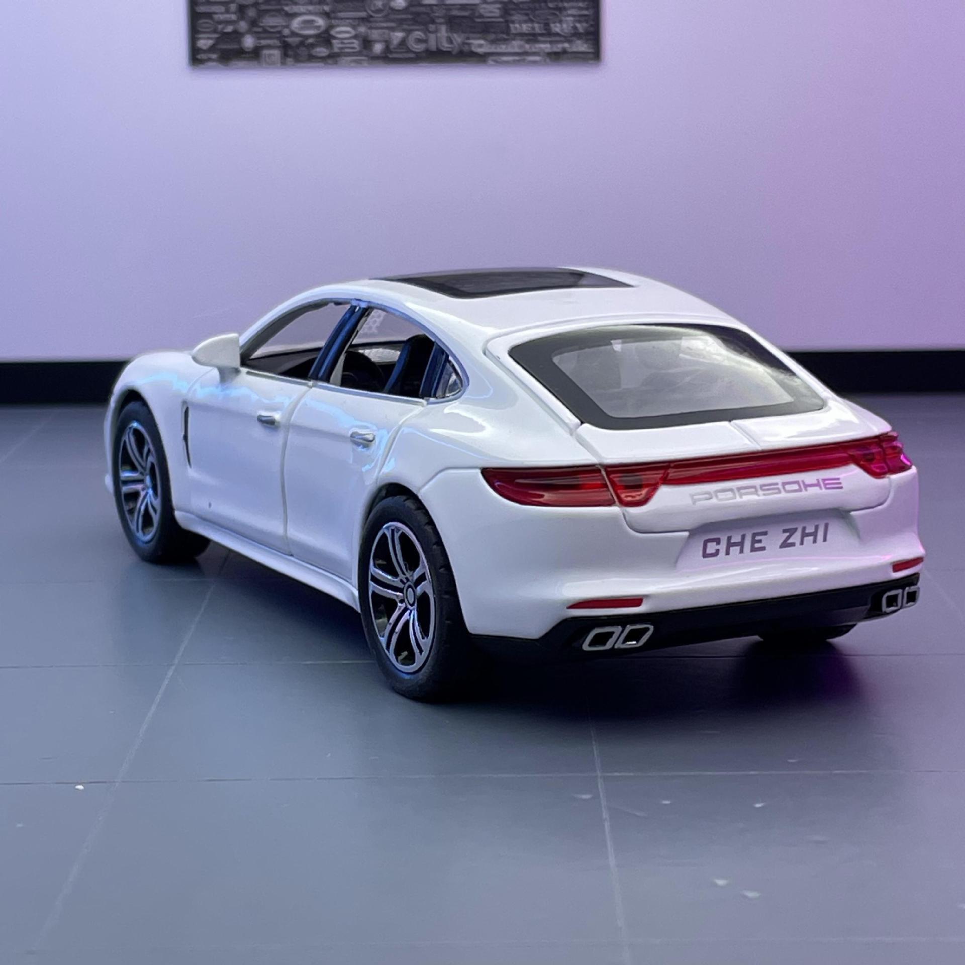 Aleación de coche 1:32 Pa modelo de coche de tracción frambuesa tire hacia atrás con sonido y luz niño modelo de coche de juguete Decoración