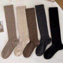 С���m��Ů�����ޟo��΢��С���m�^ϥ�mŮ�LͲ�ﶬ��ů�@���m��