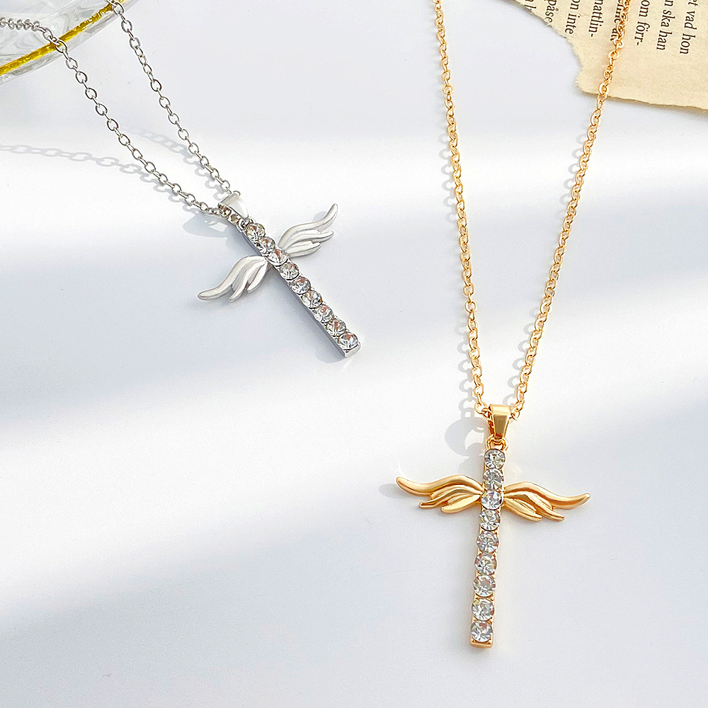 Retro Cross Wings Alloy Inlay Rhinestones Womenu0027S Necklace