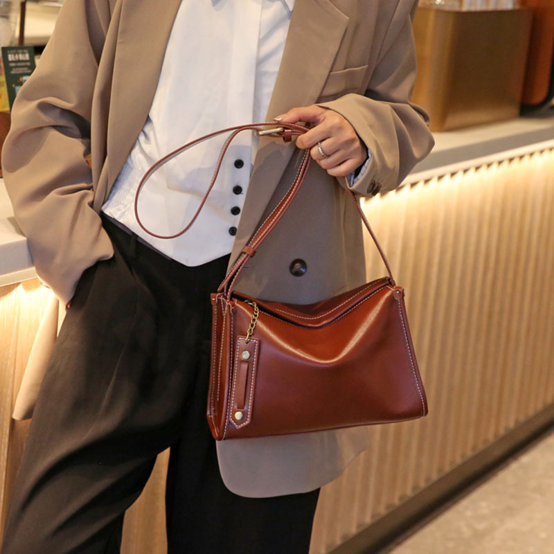 2026 New Arrival Women's Underarm Bag, Vintage Crossbody Bag, Large Capacity Genuine Leather Handbag, French Niche Single Shoulder Cowhide Bag - Thumbnail 7