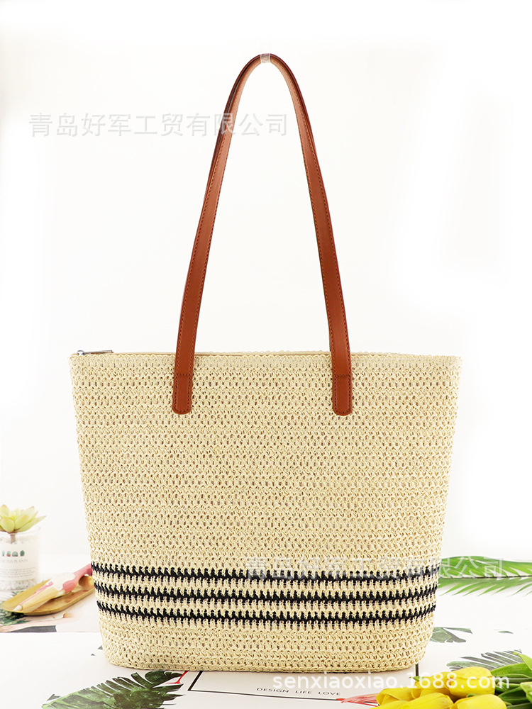 New Fashion Contrast Color Striped Woven One-shoulder Straw Bag Wholesale Nihaojewelry display picture 4