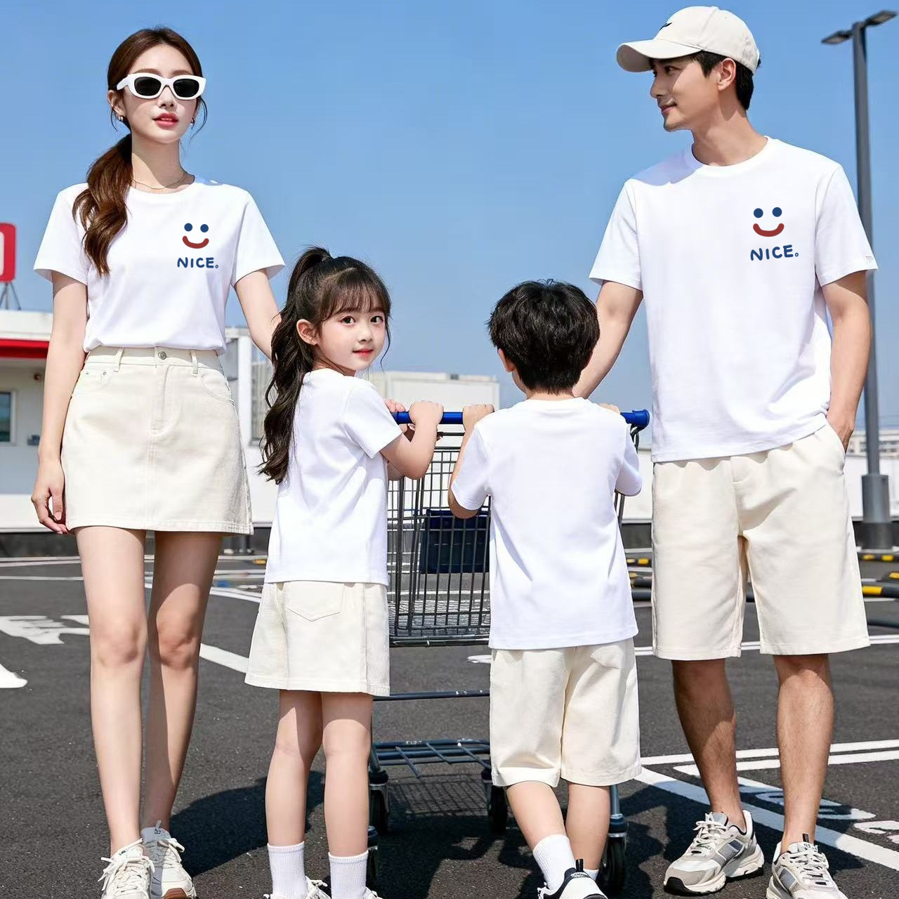 特别的笑脸小标亲子装T恤夏季新款纯棉短袖一家三口四口出游活动