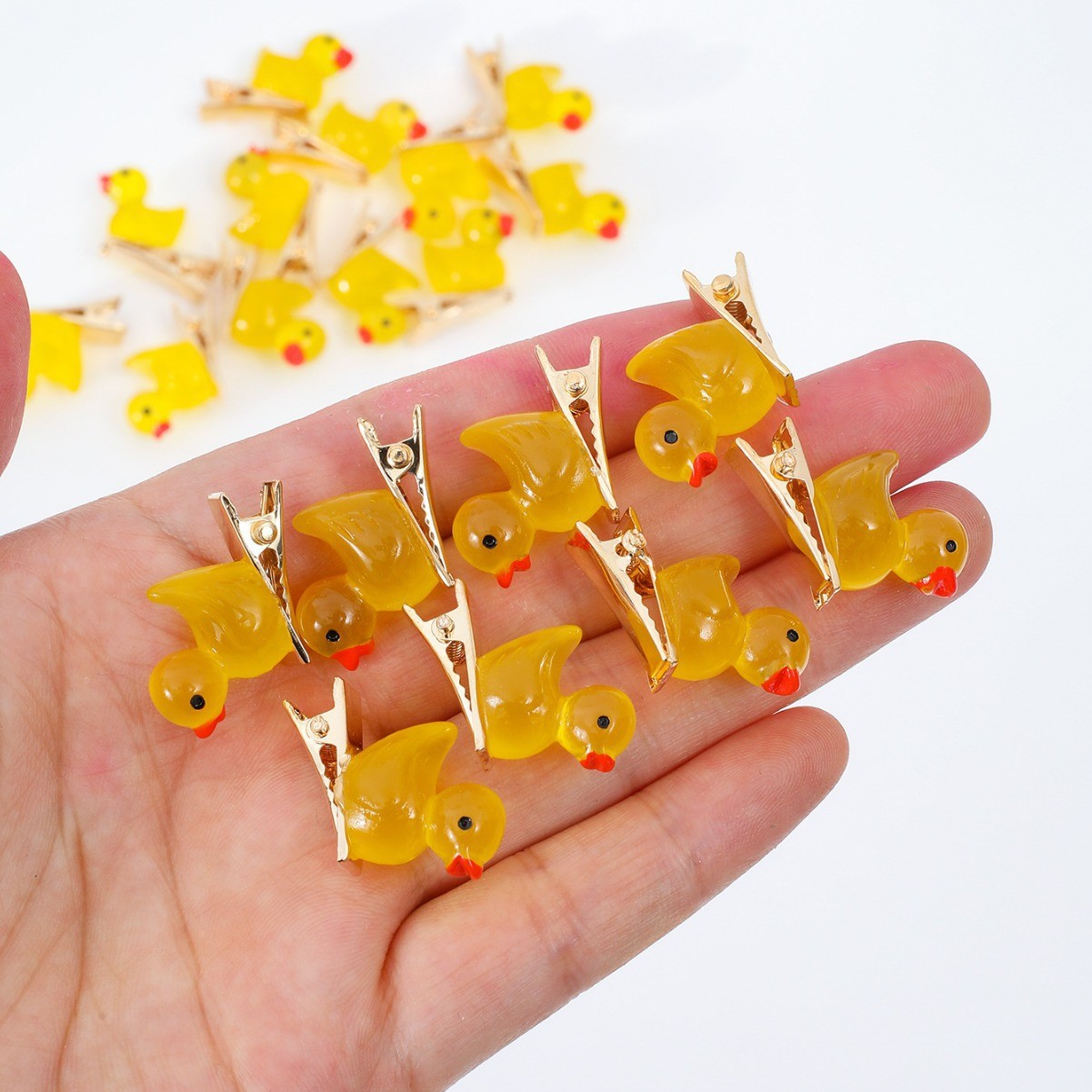 빛나는 작은 노란색 오리 머리핀 미니 귀여운 크리 에이 티브 머리핀 귀여운 작은 오리 만화 머리 장식 어린이 장난감 도매