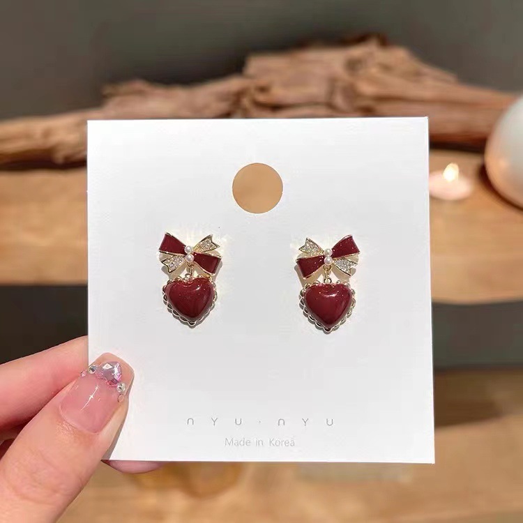 S925 aguja de plata de invierno festivo de navidad joyería linda asimétrica estrella roja stud pendientes gancho de la oreja pendientes femeninos