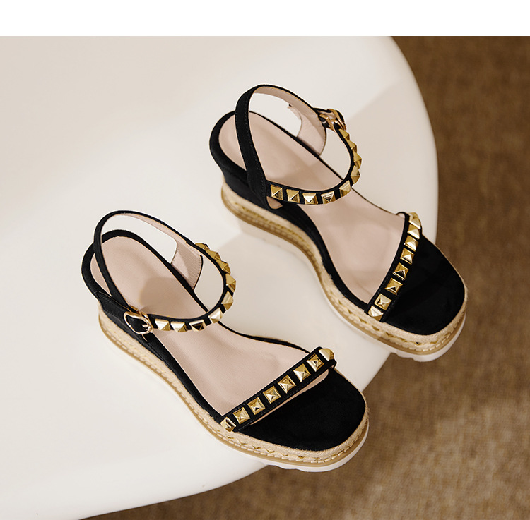 Sandal cao gót nữ đế xuồng đan rơm, mũi vuông hở ngón, quai ngang đinh tán — màu đen, màu kaki chi tiết 14