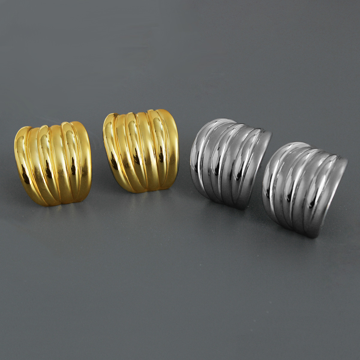 KHE家三堆條紋耳釘 25年新款輕奢小眾高級感磨砂亮光蛋形流旋耳釘