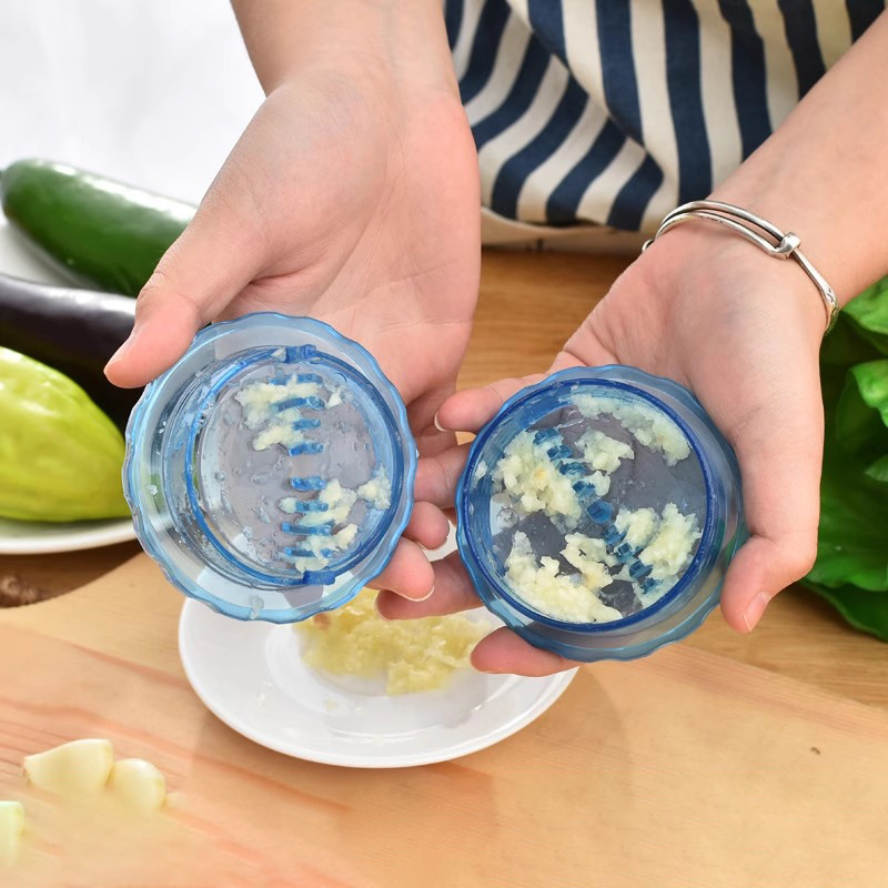 Press-Type Garlic Grinder, Garlic Masher, Garlic Crusher, Garlic Mixer, Kitchen Creative Garlic Tool, Garlic Paste Maker