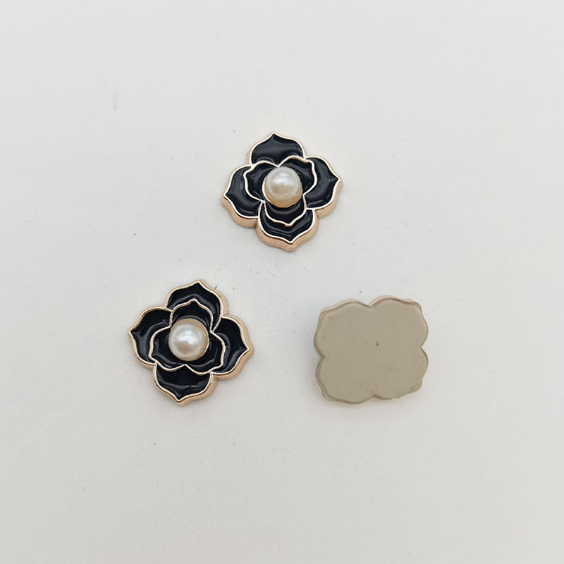黒と白の小さな香り椿四つ葉のクローバープラスチック diy アクセサリーヘアアクセサリー携帯電話ケースおもちゃアクセサリー装飾ステッカー|undefined