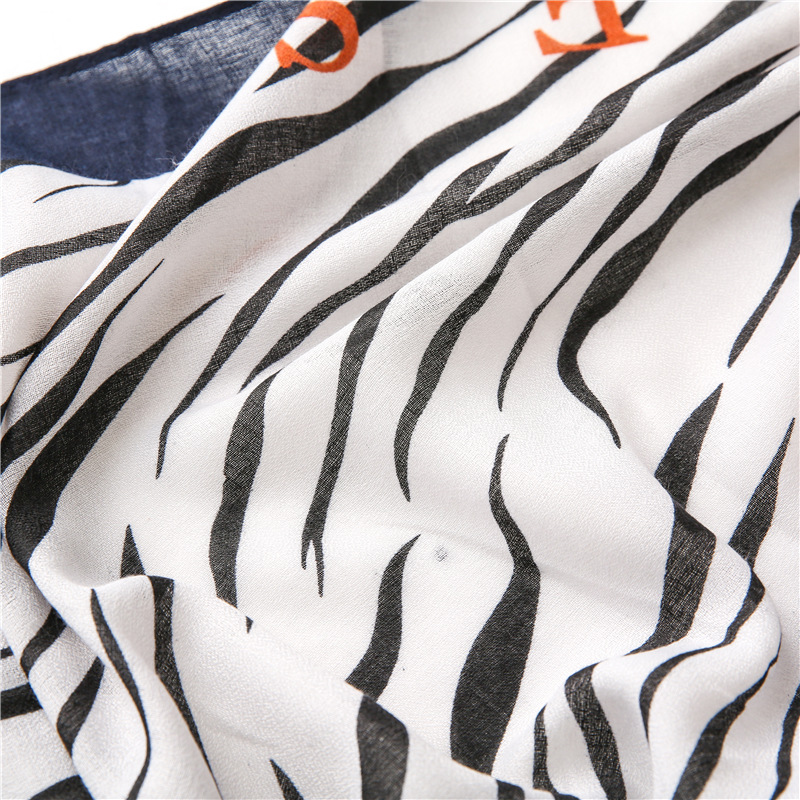 New Fashion Warm Striped Scarf display picture 1