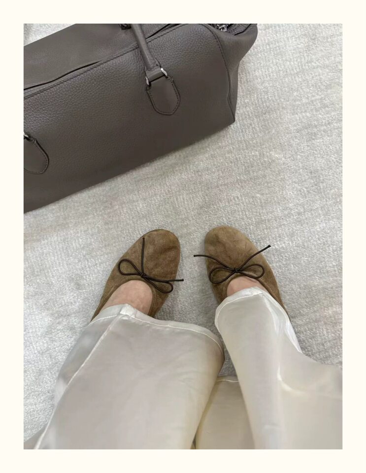 Giày búp bê Mary Jane da lộn mũi tròn đính nơ gót thô thấp — Khaki (da lộn), Màu nâu (da lộn), Màu đen (da) chi tiết 5