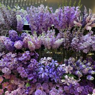 ��ɫϵ���滨�\��ɫ�ٻ�Ī�λ��@�L�쾰���Ù���ܛ�bĵ����c�û�