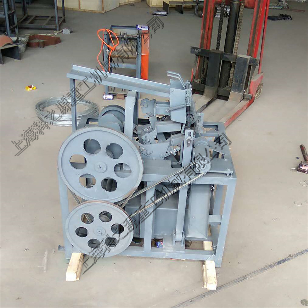 切口平整 易拉罐分切机 易拉罐去盖机 切除废旧易拉罐罐盖底设备