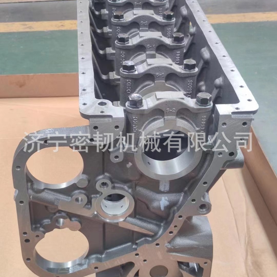 推土机发动机配件SD22/SD23/NT855缸体3032187