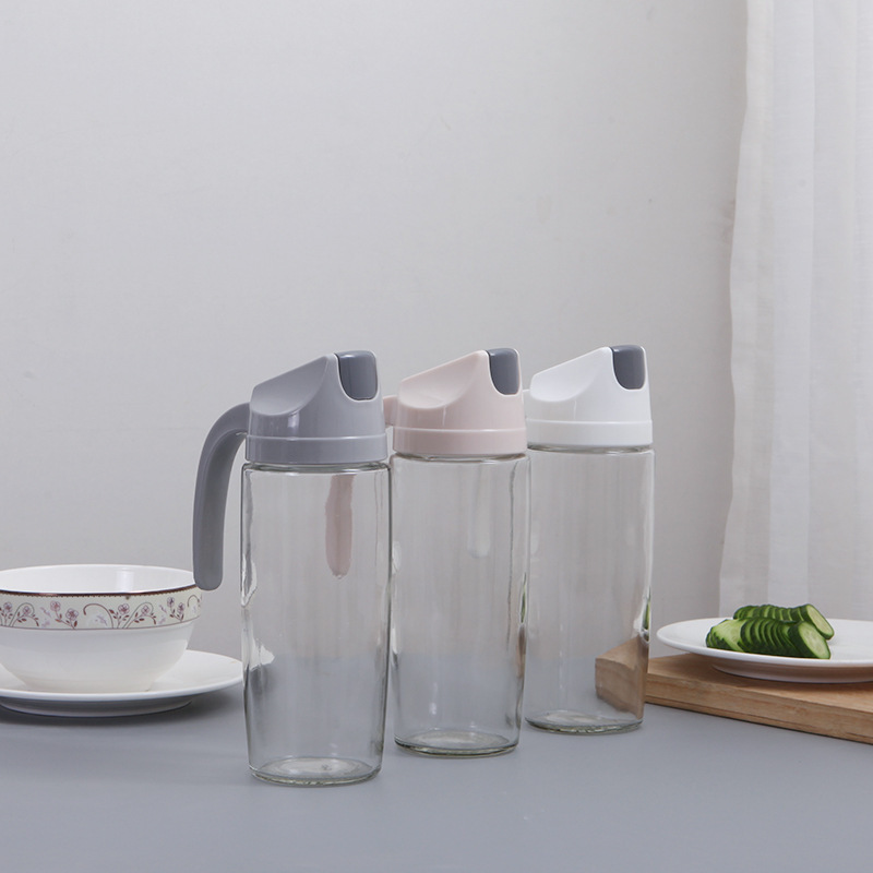 Botella de aceite de cocina transparente a prueba de polvo a prueba de fugas botella de aceite de vidrio con tapa automática creativa botella de aceite de vinagre en stock