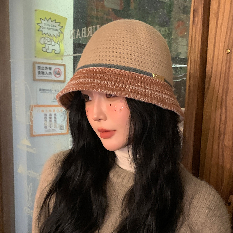 Cappello da scodella coreano lavorato a maglia coreano da donna per l'autunno e l'inverno Calore all'aperto Piccola folla Clip a colori Sfilata di moda Volto piccolo_voghion.com