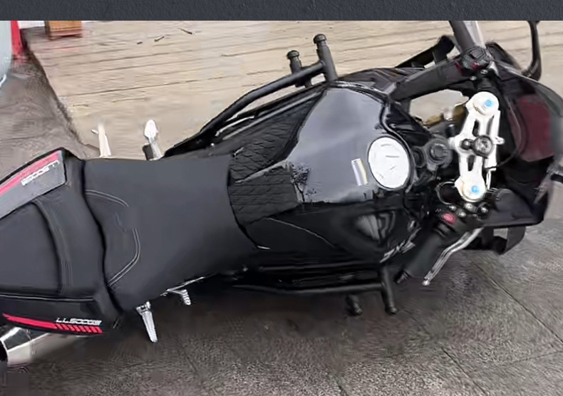 Suitable for Zhang Xue Motorcycle 500Rr Motorcycle Bumper Anti-Fall Anti-Collision Spring Competition Guard Bar Modification Parts
