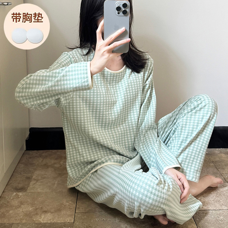 Autumn and Winter New Pajamas for Women, Chocolate Velvet Long-Sleeved Pants Suit, Plaid Casual with Chest Pad, Can Be Worn Outside Home Clothes