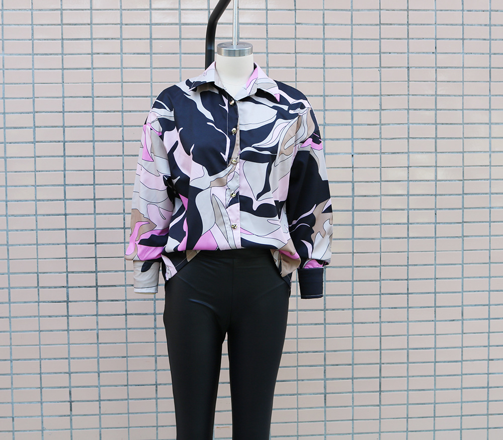 182g Weight Long Sleeve Sleeve Length Single Breasted Placket Type Regular Sleeve Sleeve Type Polyester Fabric Type Long Top Length Blouse Tops Type Holiday Occasion Shirt Collar Neckline Loose Fit Type Abstract Pattern Summer Season Women's Gender Vacation, Simple Style Style Wholesale Women's Vacation Simple Style Abstract Long Sleeve Blouses 15