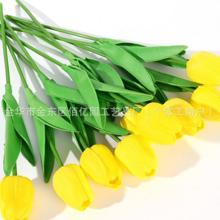 Fábrica directa de venta al por mayor de flores de tulipas de imitación de flores de mano decoración floral de boda
