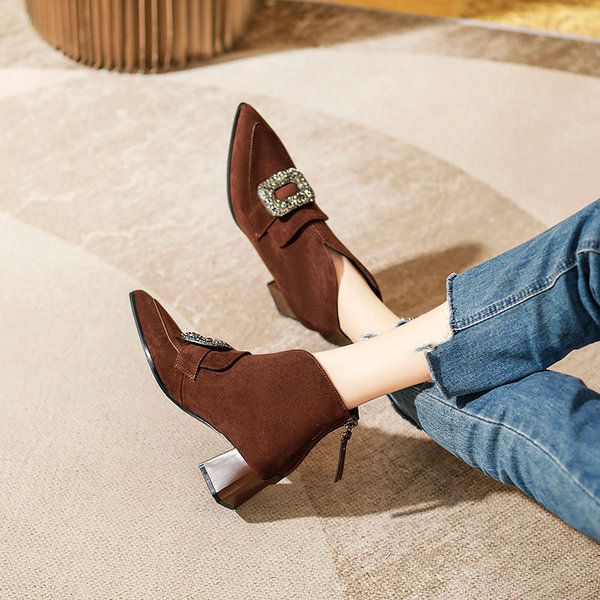 Retro low boots