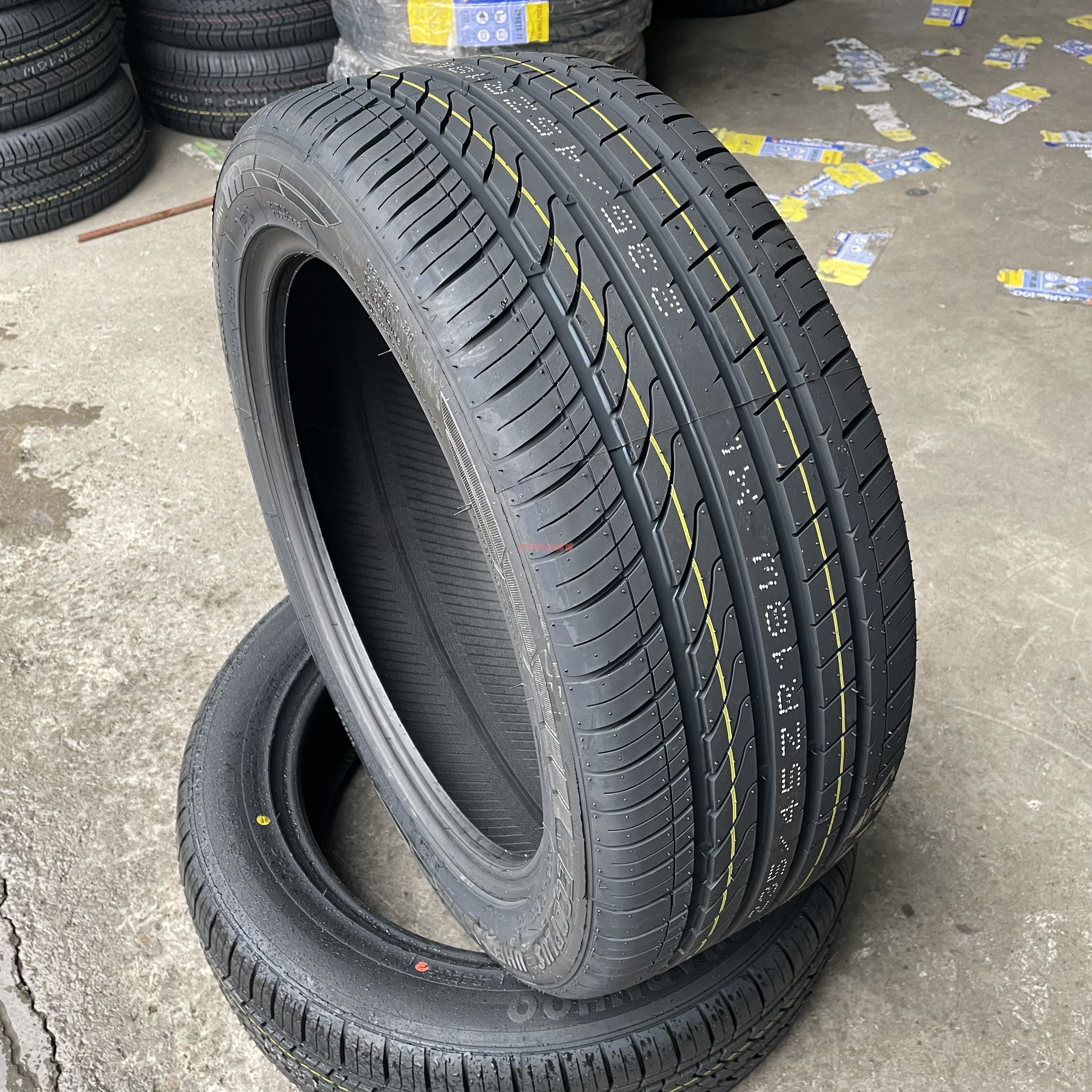 1415inch Long Road Hongge Spectrum Light Truck Tire Gopro Five-Year Warranty 195/65R15 195/60R15