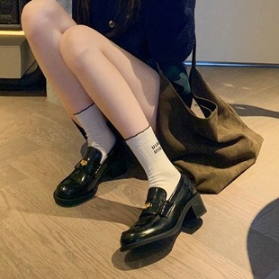 Grape Mom Thick-Soled Loafers for Women, Chunky Heel Single Shoes, British Style Jk Small Leather Shoes, Small Gold Buckle, Black Round Toe Slip-On Shoes