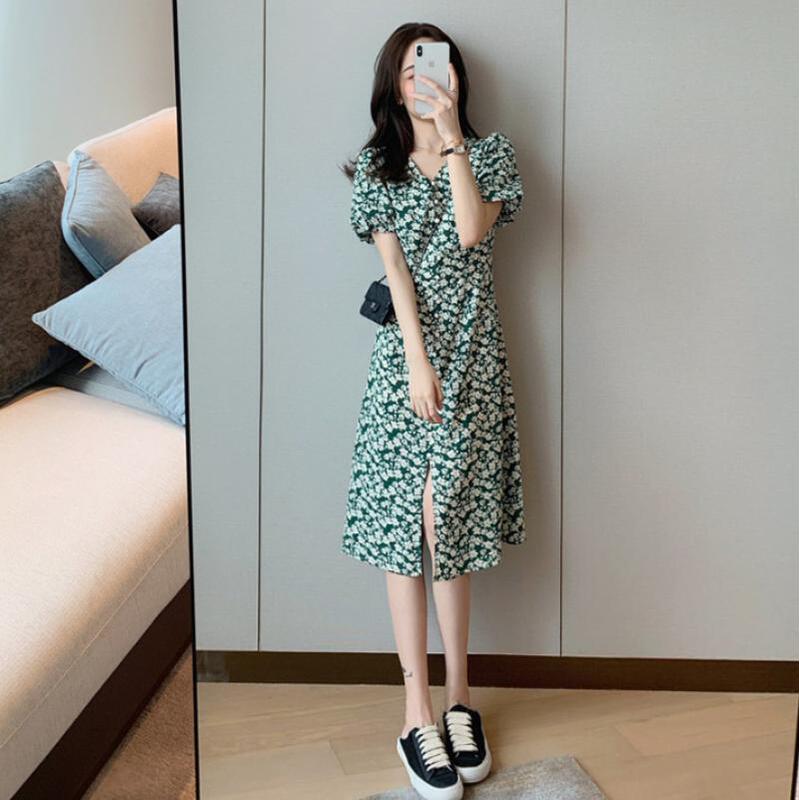 Spring and summer 2022 new style small gentle wind sweet salt skirt French floral dress female generation hair