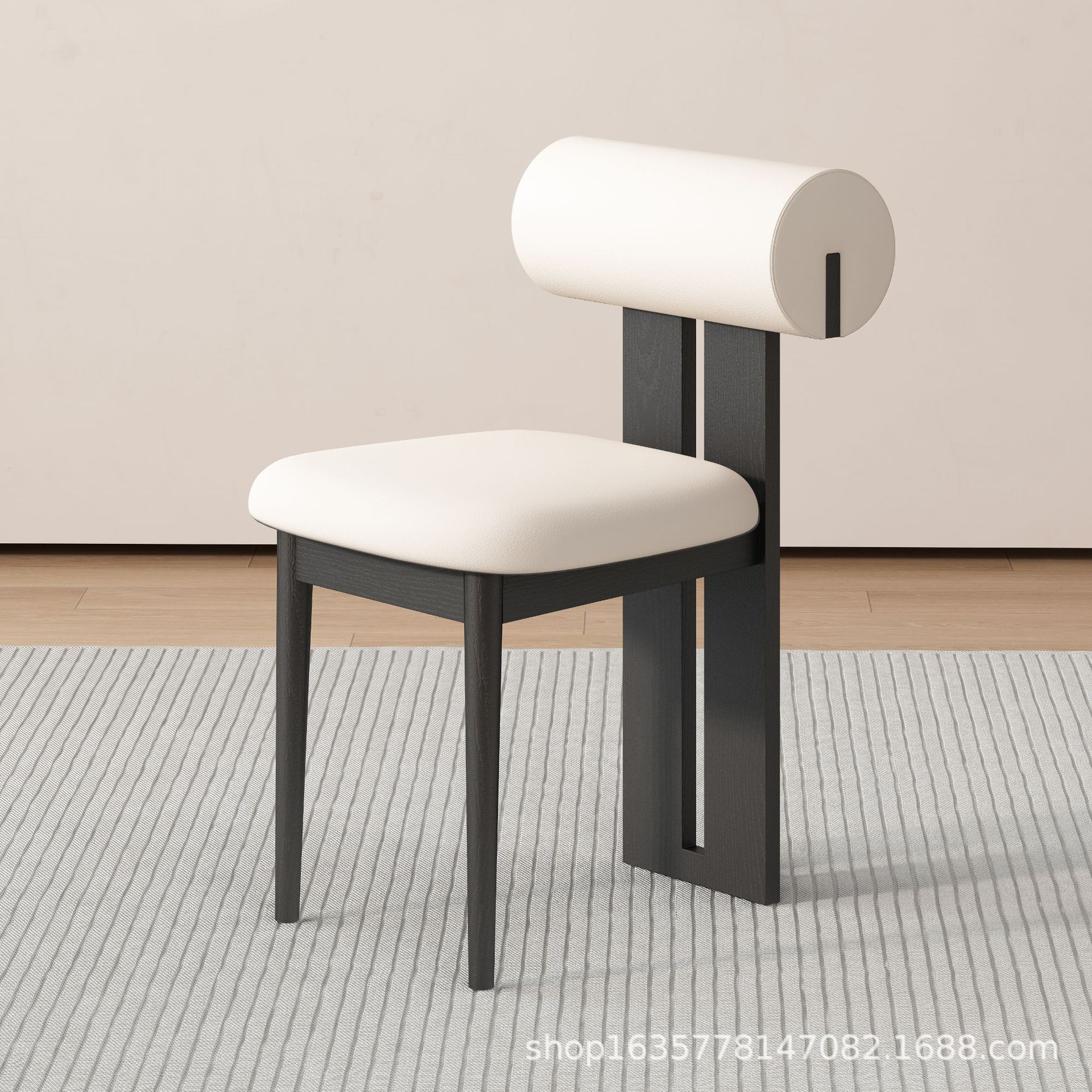 Silla de comedor de madera maciza medieval francesa retro silla de respaldo doméstica diseñador nórdico silla de hipopótamo casual fábrica de origen