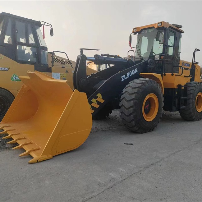 Prueba de puesta en marcha de la cargadora XCMG 50GN de segunda mano de alta eficiencia en buenas condiciones de exportación de Ecuador