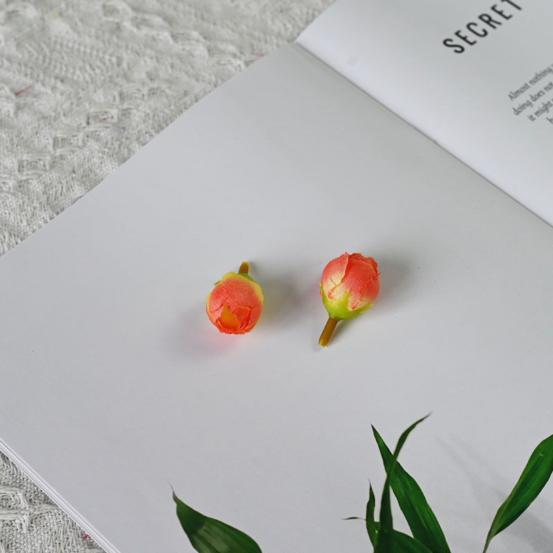 Simulación mini pulgar brotes de rosas brotes de estrellas hechos a mano DIY guirlanda caja de dulces flor de pecho decoración de boda flores de seda