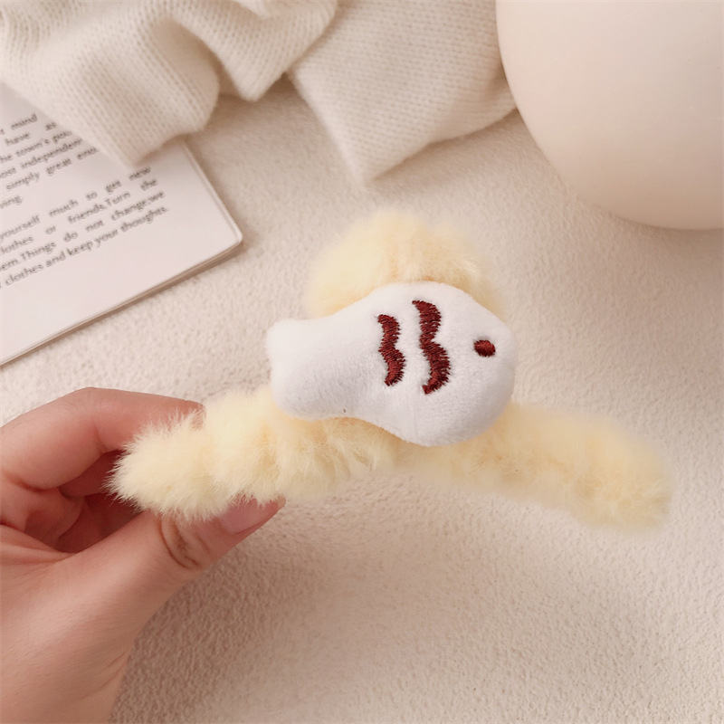 Clip de pelo de pescado de peluche lindo otoño invierno peludo pegando clip dulce versátil detrás del cerebro clip de pelo de pescado adornamiento para mujeres