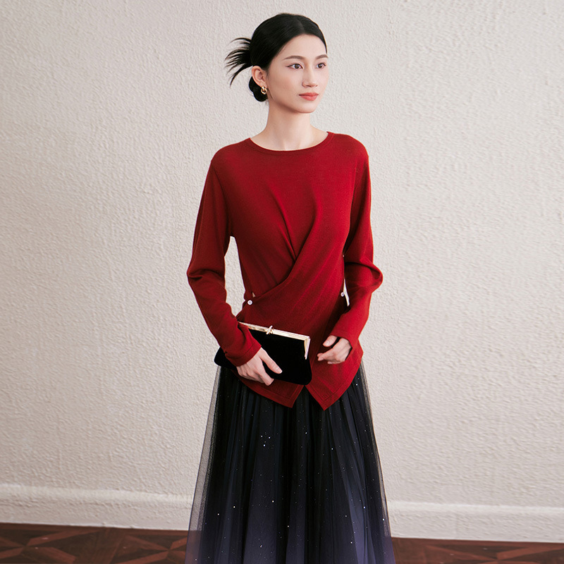 Autumn and Winter Wool Knitwear for Women, Niche Design, Cross-Over Round Neck, Long Sleeves, Versatile, Slimming, Single-Wear Base Layer Top